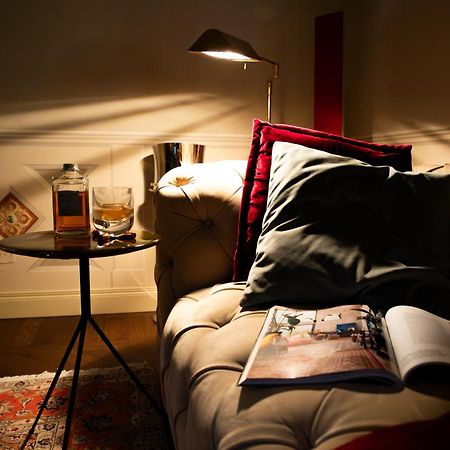 Domus Tua Bed & Breakfast Modena Exterior foto