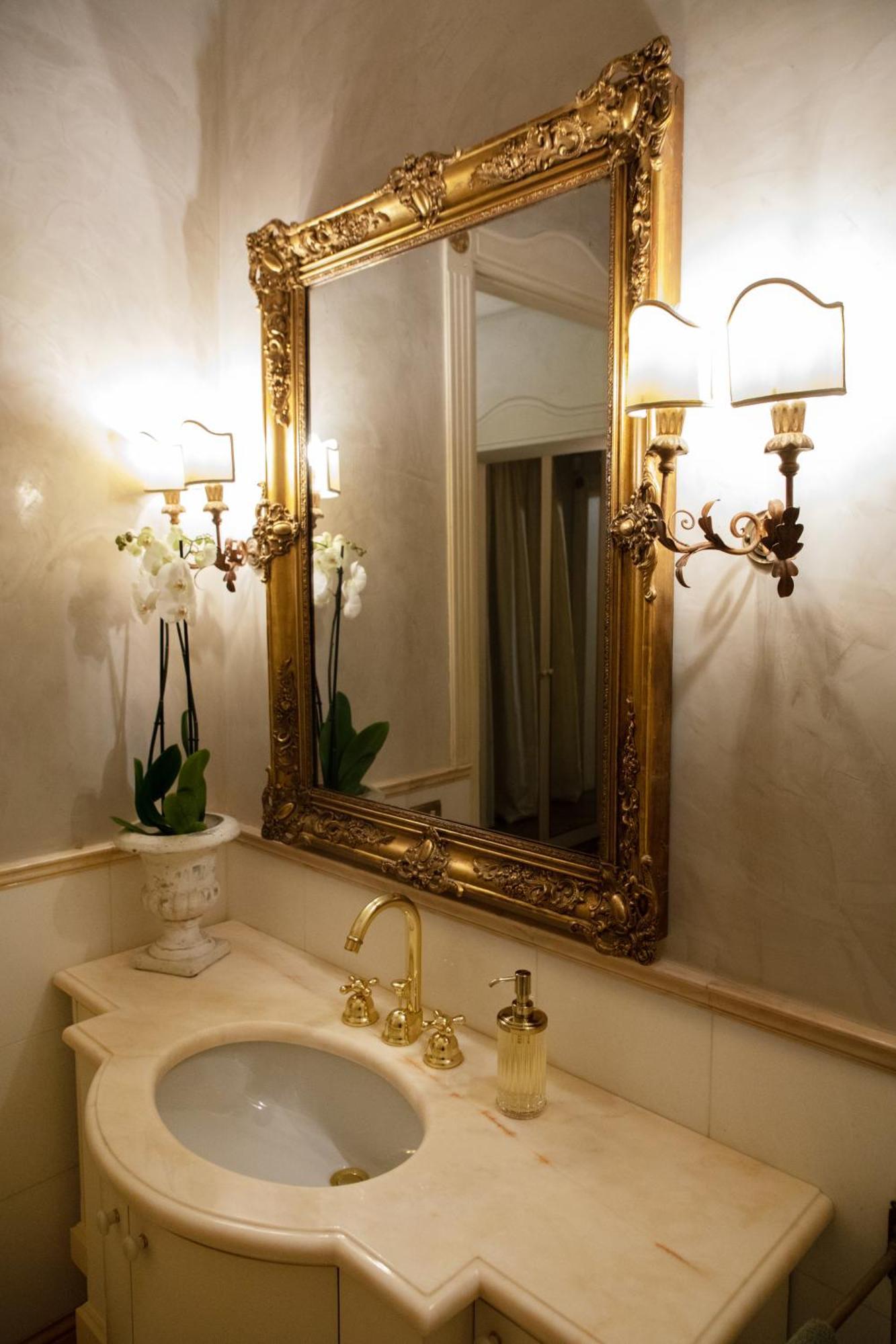 Domus Tua Bed & Breakfast Modena Exterior foto